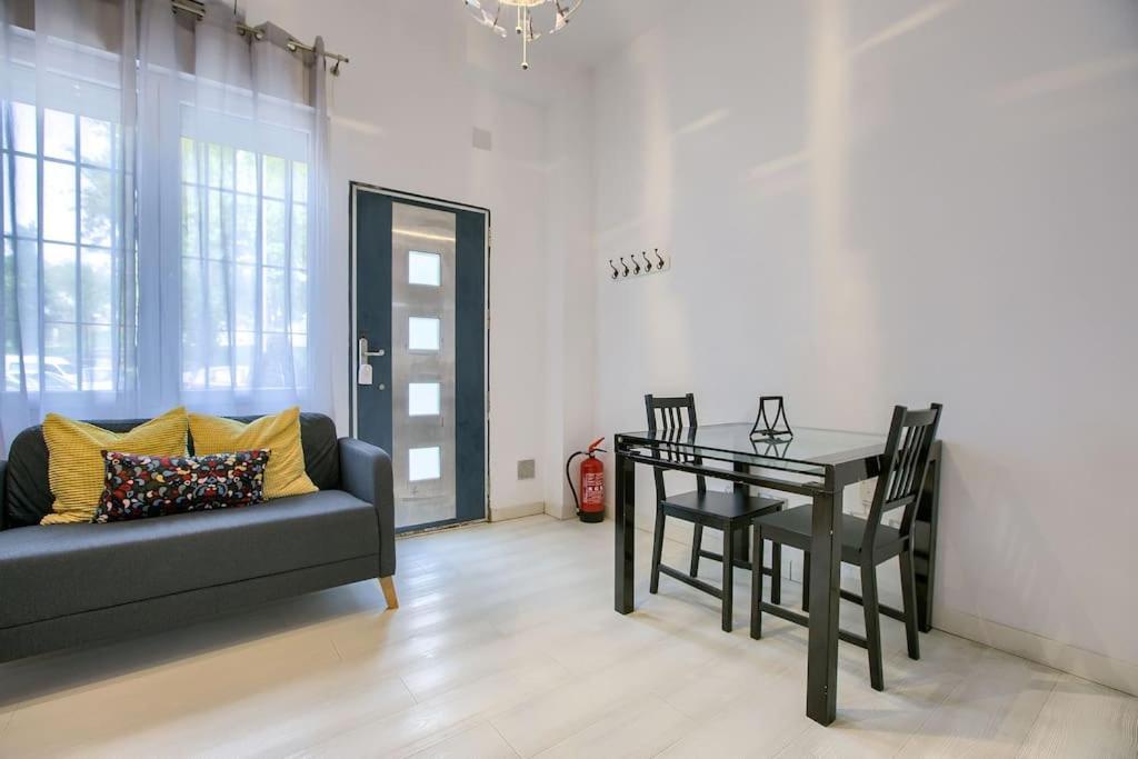 Apartamento Cozy Getaway In Madrid Exterior foto